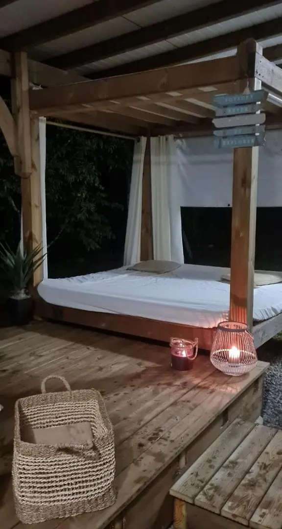 Emeraude Dream Les Abymes